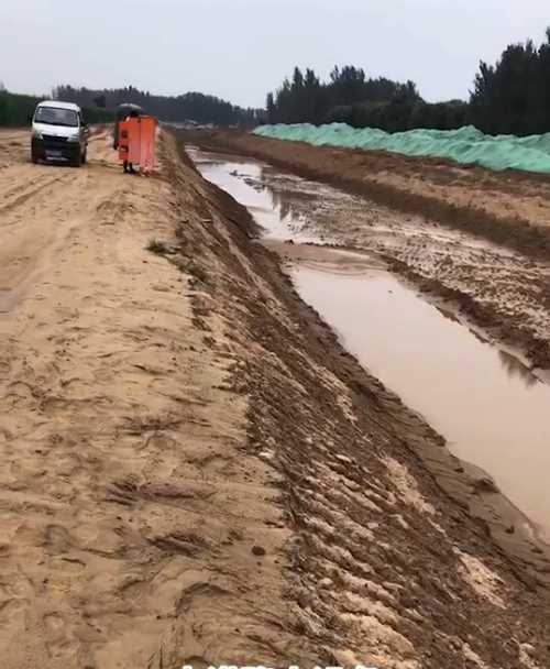 保定蠡县河道降水
